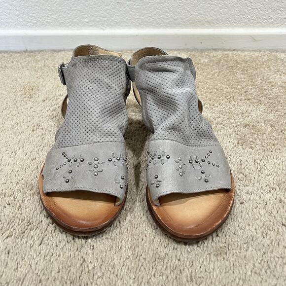 Miz Mooz Fifi Women’s Size 36 Grey Leather Gladiator Sandals Shoes Boho Studded - Picture 2 of 6